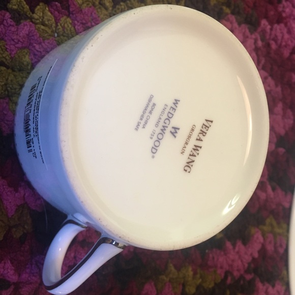 Vera Wang Wedgewood 5 Piece Place Setting NIB - Picture 5 of 5